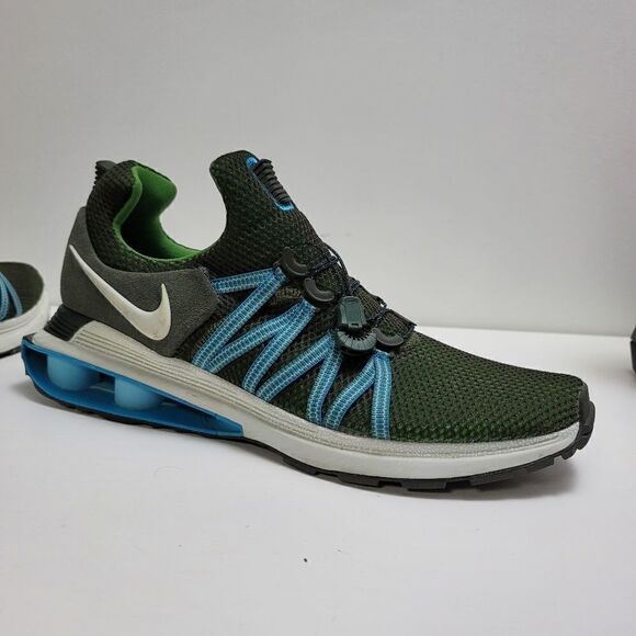 The Nike Shox Gravity 'Blue Fury' sneaker size 13 - Picture 9 of 16